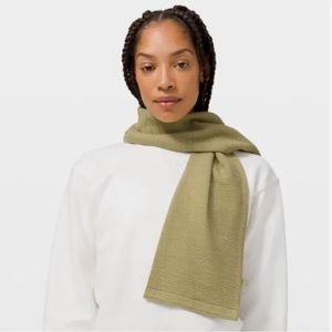 LULULEMON Vinyasa Scarf - Sage Green Skinny